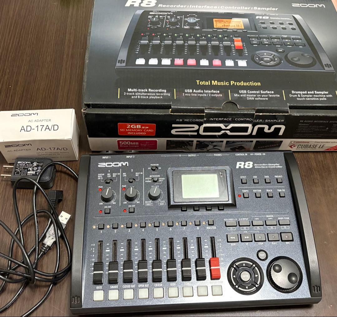 Zoom Multi -Track Recorder R8