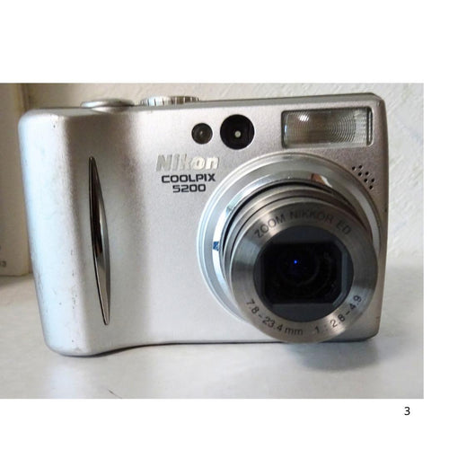 Nikon Compact Digital Cameras Coolpix 5200 Sd