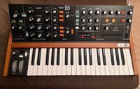 Behringer Analog Synthesizers Poly D