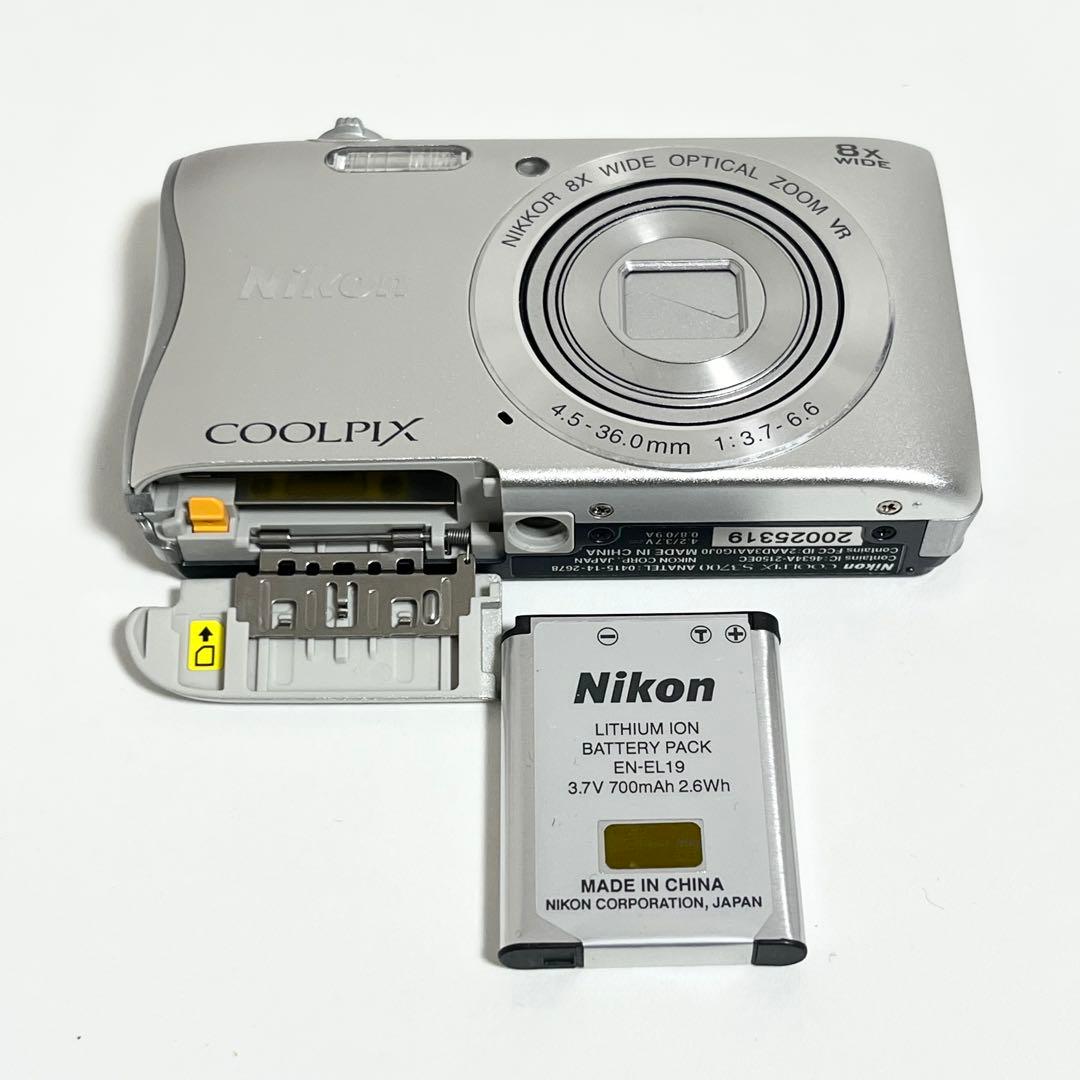 Nikon Compact Digital Camera Coolpix S3700