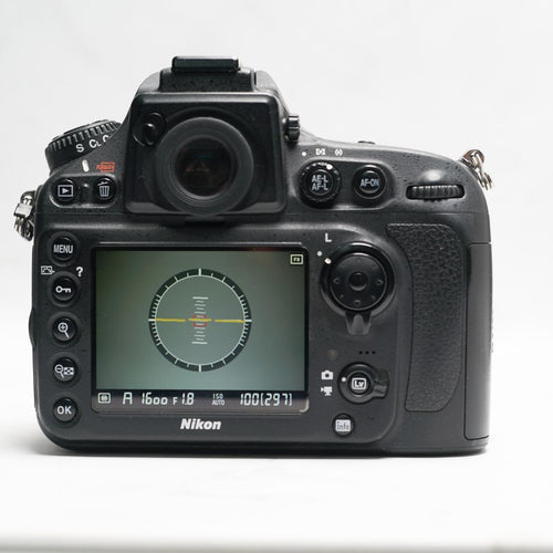 Nikon Digital Slrs D800 +Nikkor 1.8 G