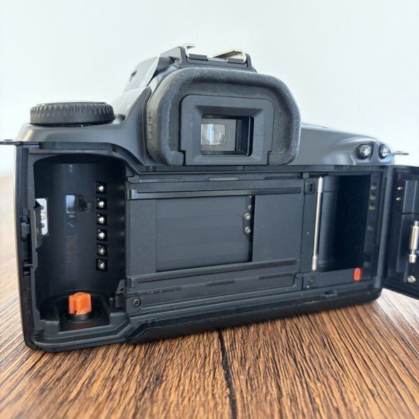 Strobe Canon Eos 3000 Quartz Date Usm Ef Ok