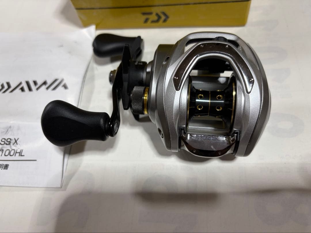 Daiwa Bait Reel (For Lures) Bass X100Hl