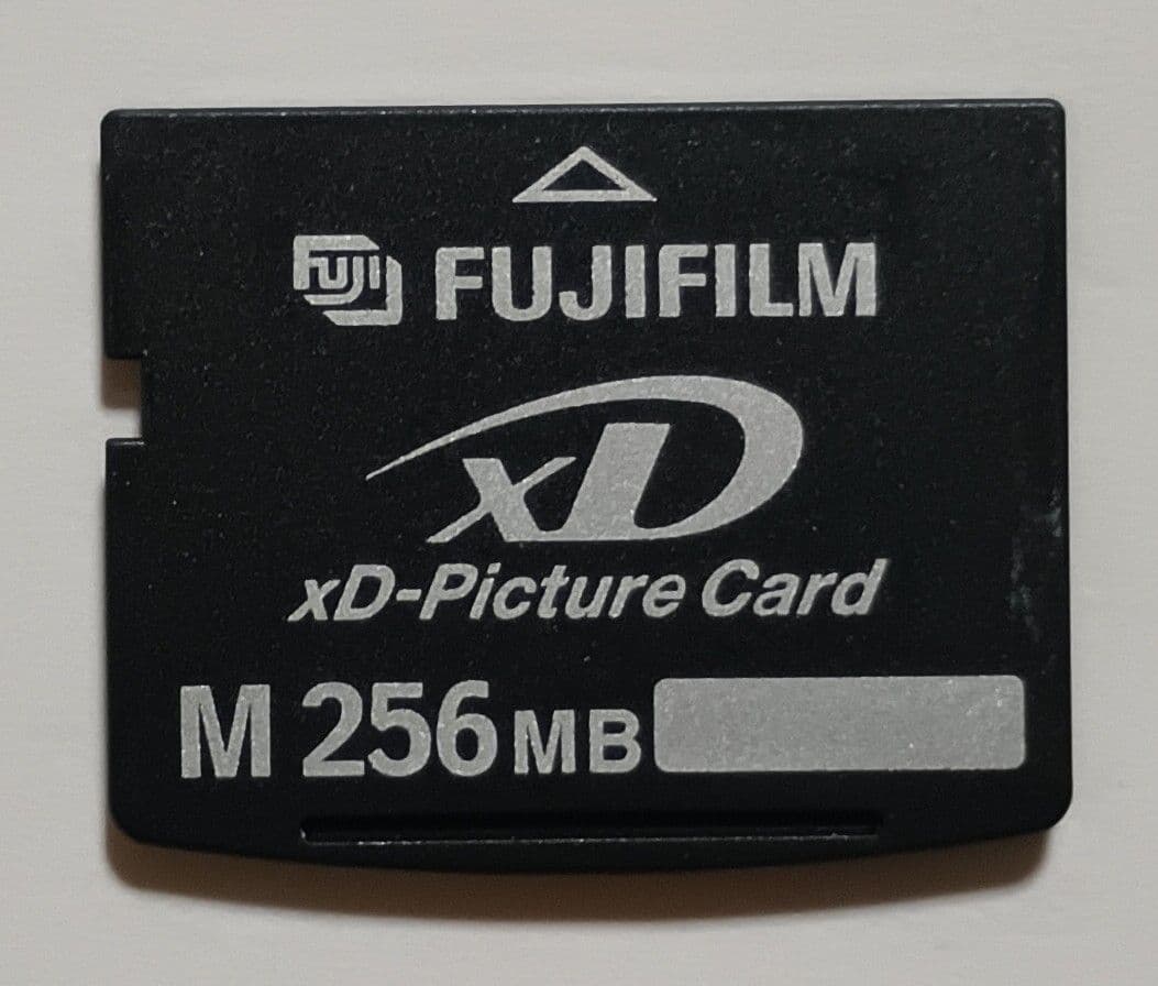 Fujifilm Compact Digital Cameras Finepix Z1 Xd 256Mb