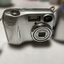 Nikon Compact Digital Camera Coolpix 3200 &3100 2