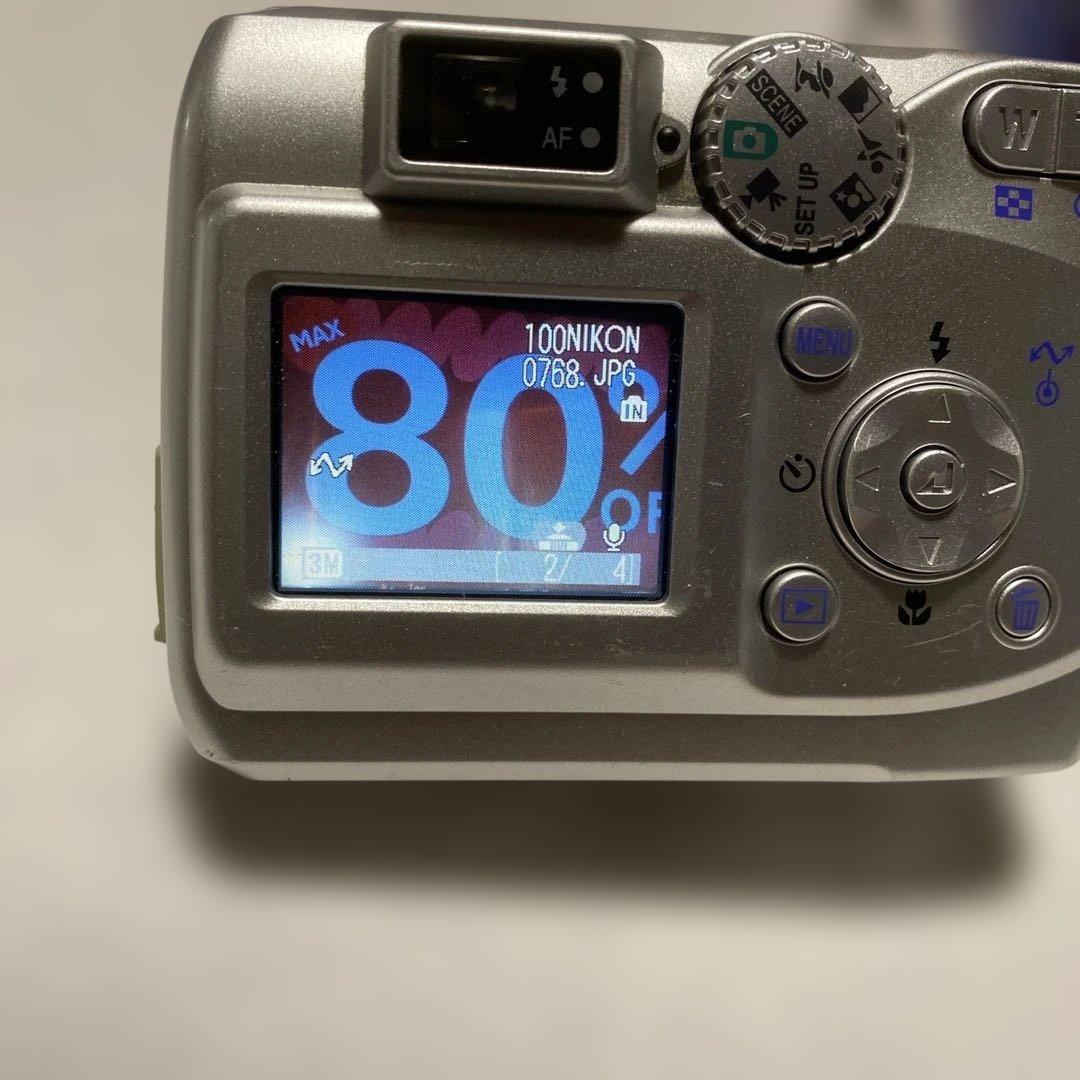 Nikon Compact Digital Camera Coolpix 3200 &3100 2