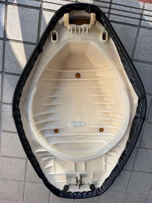 Seats V125G