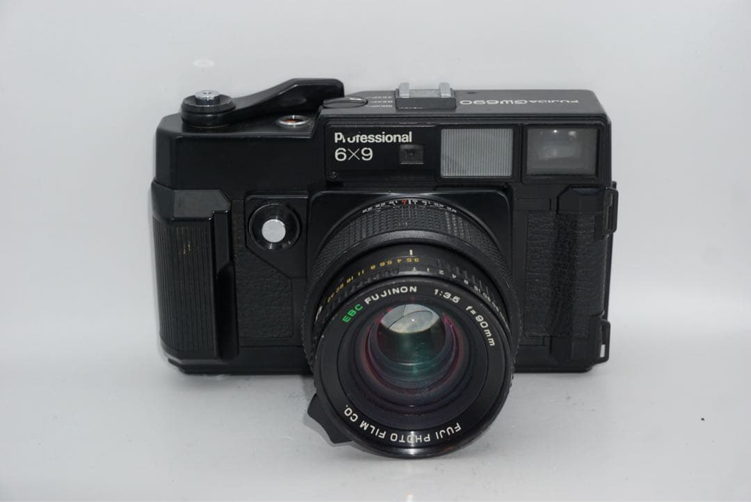 Large -Size Medium Format Camera (Film) Fujifilm Gw690 Professional