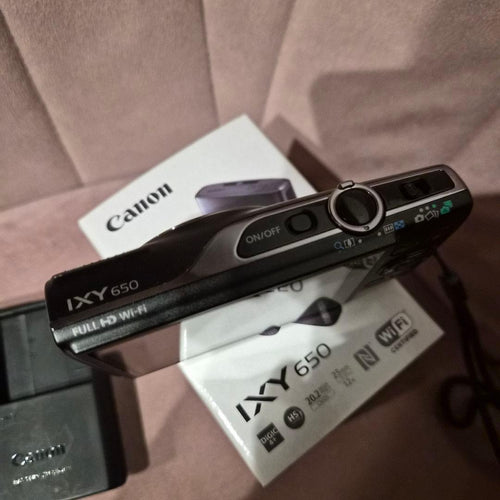 Canon Compact Digital Camera Ixy650