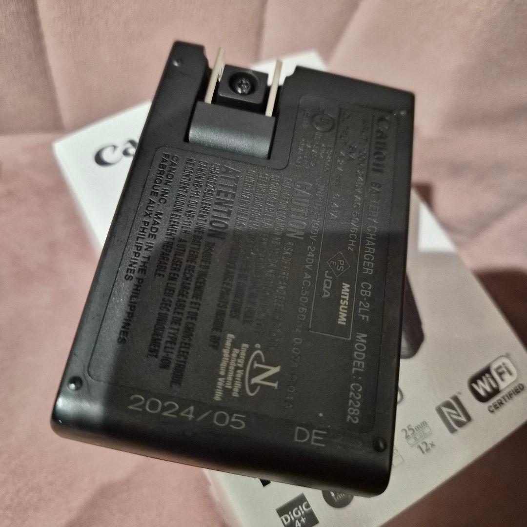 Canon Compact Digital Camera Ixy650
