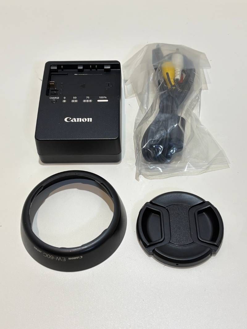 Canon Digital Slr Eos60D Ds126281 Zoom Lens Ef-S 18-55 1:3.5-5.6 Usm