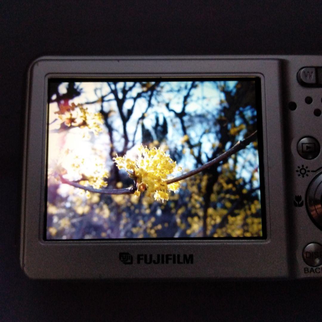 Fujifilm Compact Digital Camera Finepix F30