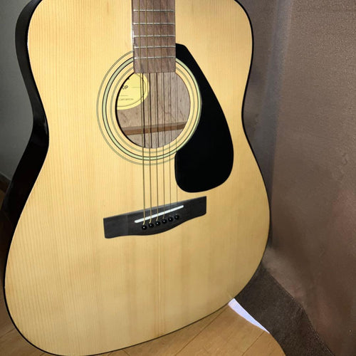 Yamaha Guitar