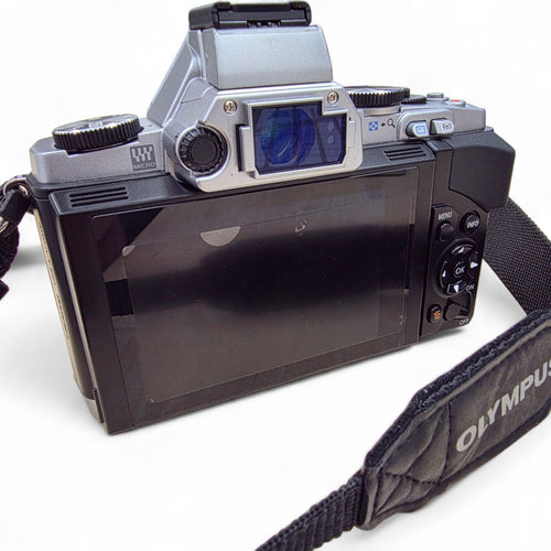 Olympus Mirrorless Interchangeable Lips Om-D E-M5