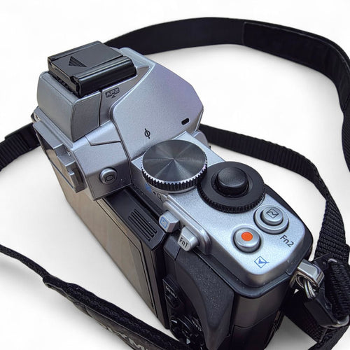 Olympus Mirrorless Interchangeable Lips Om-D E-M5