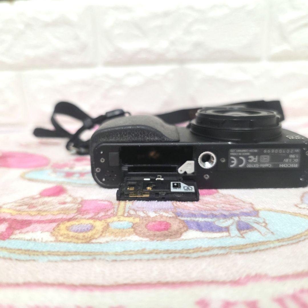 Ricoh Compact Digital Cameras 931 Gx100