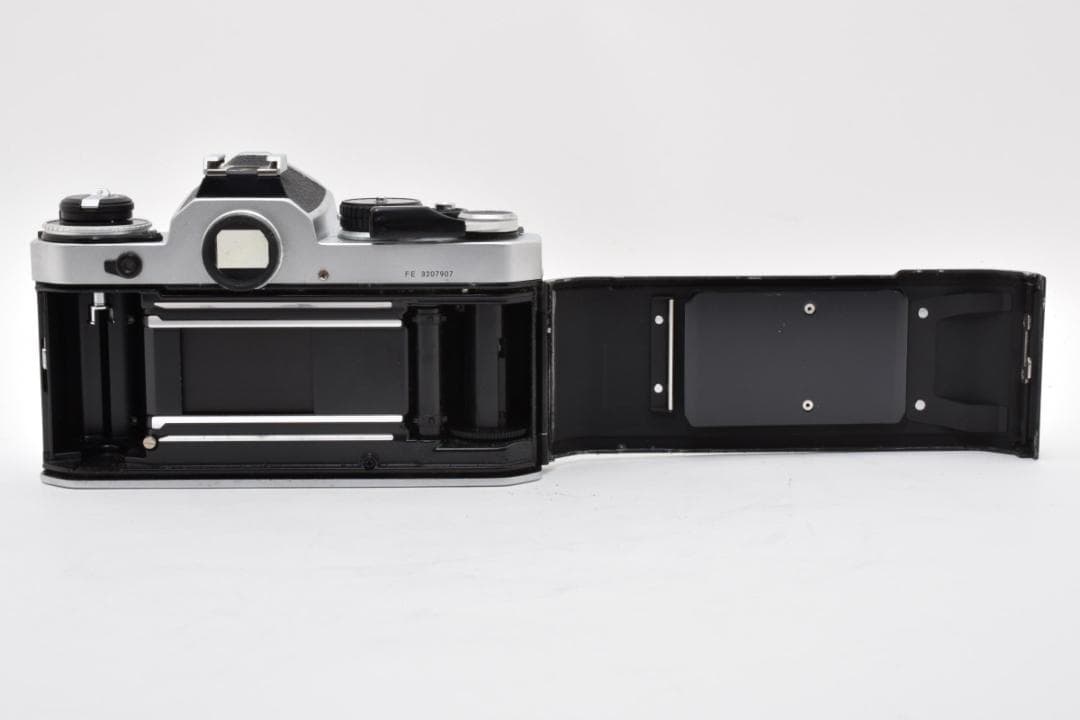 Nikon Slr Camera (Film) Fe #36789