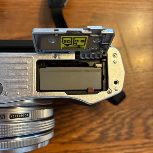 Olympus Mirrorless Interchangeable Lens Cameras Om-D