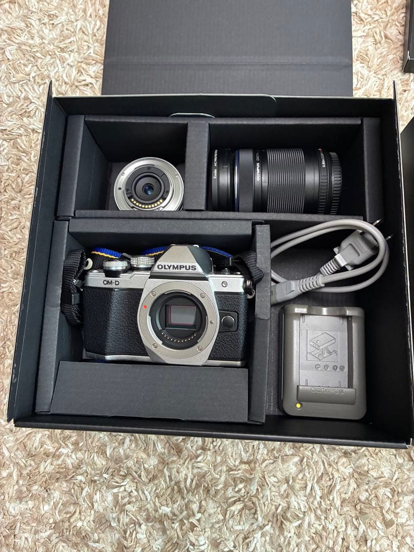 Olympus Mirrorless Interchangeable Lens Cameras Om-D