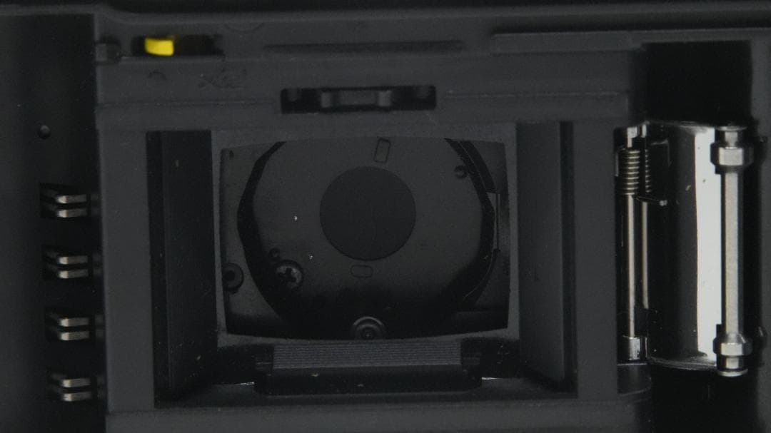 Compact Cameras (Film) F2032 Canon Autoboy Tele6 Date