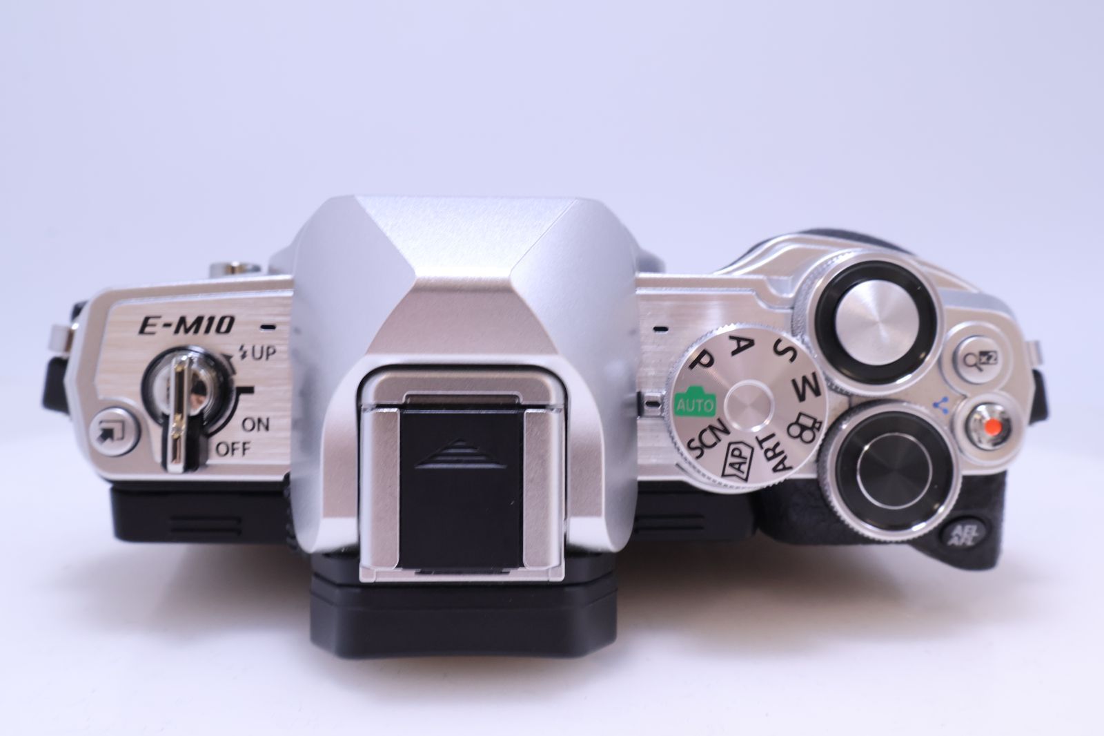 Olympus Mirrorless Interchangeable Lips 11,669 Om-D E-M10 Markiv (Silver)(
