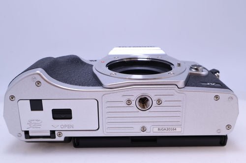 Olympus Mirrorless Interchangeable Lips 11,669 Om-D E-M10 Markiv (Silver)(