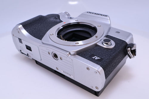 Olympus Mirrorless Interchangeable Lips 11,669 Om-D E-M10 Markiv (Silver)(