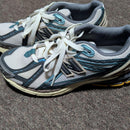 New Balance Sneakers M1906R