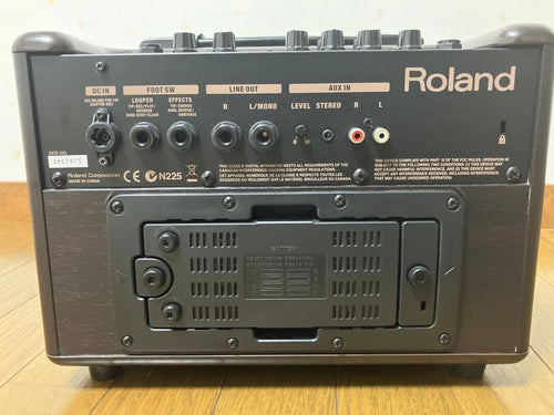Guitar Amplifier Roland( Ac-33