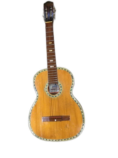 Yamaha Acoustic Guitar