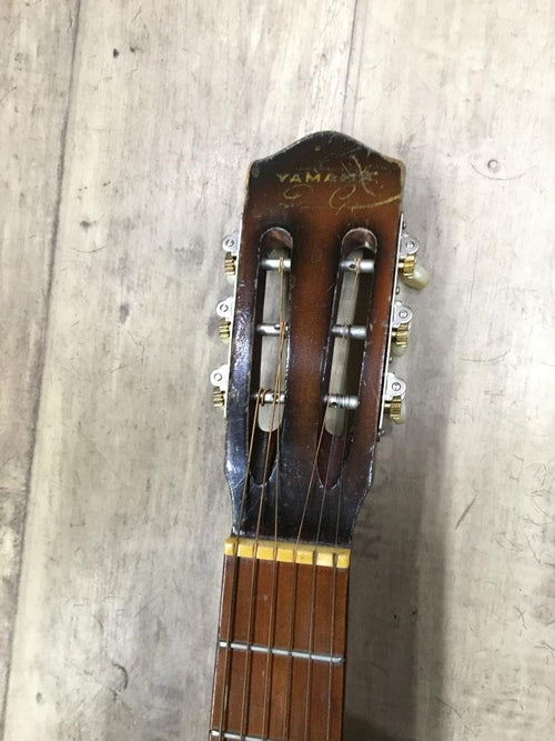 Yamaha Acoustic Guitar