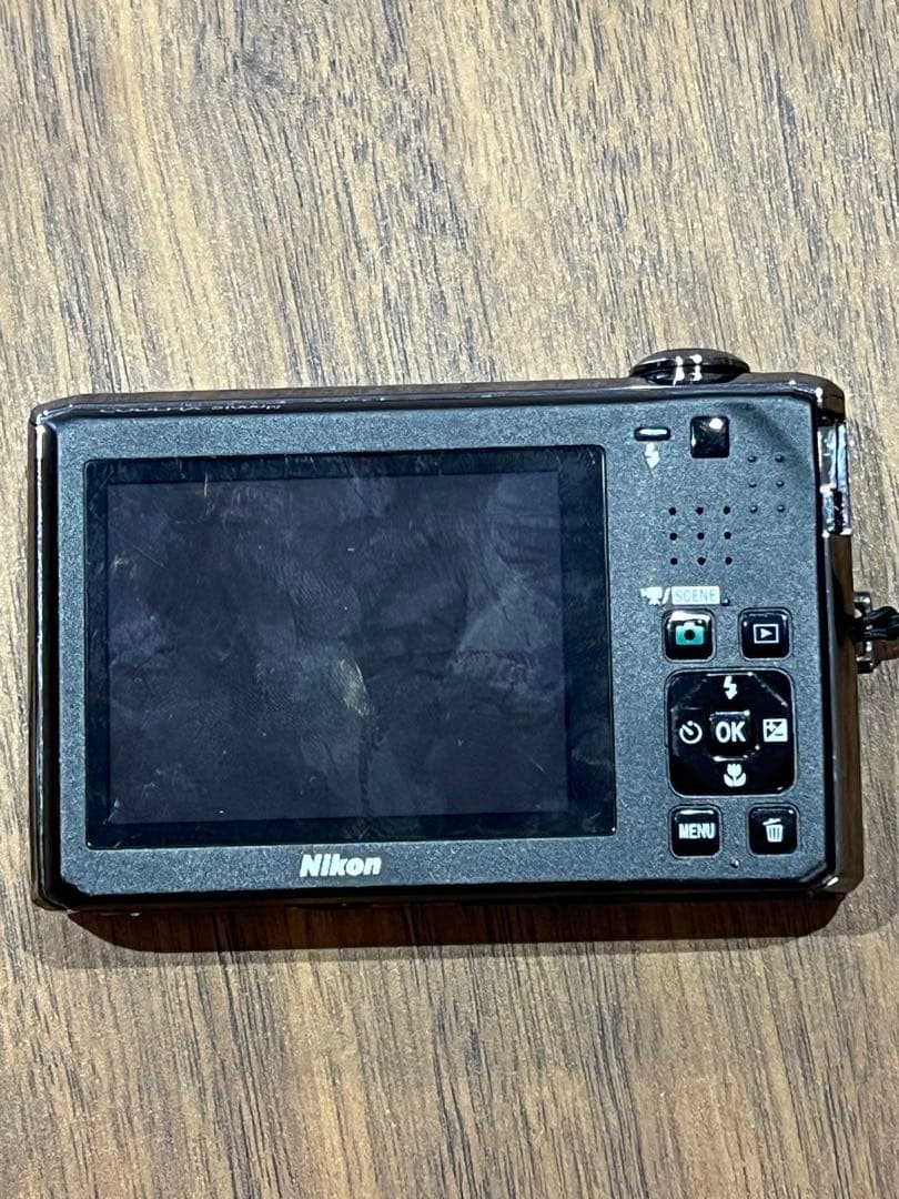 Nikon Compact Digital Camera Coolpix S1000Pj