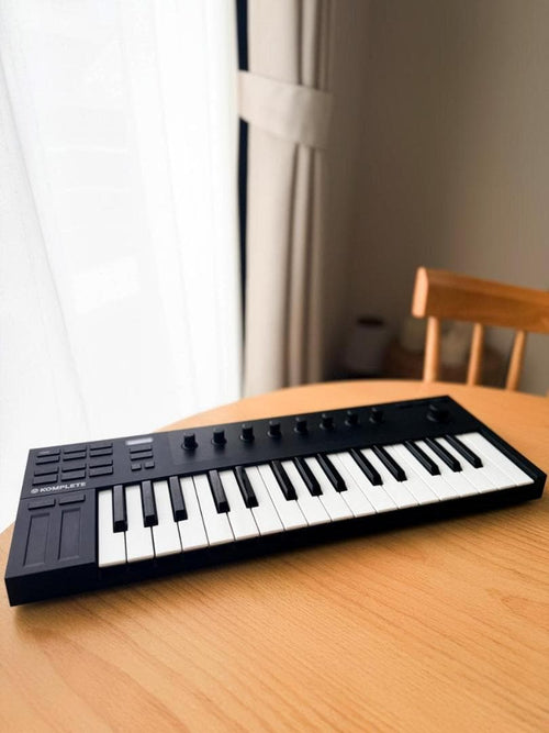 Yamaha Midi Keyboards Pads Komplete Kontrol M32 32