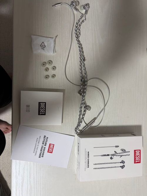 Diesel Wired Earphones Usb-C