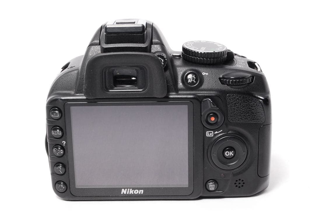 Nikon Digital Slr D3100 W