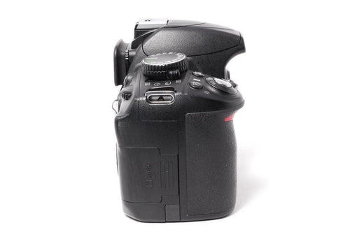 Nikon Digital Slr D3100 W