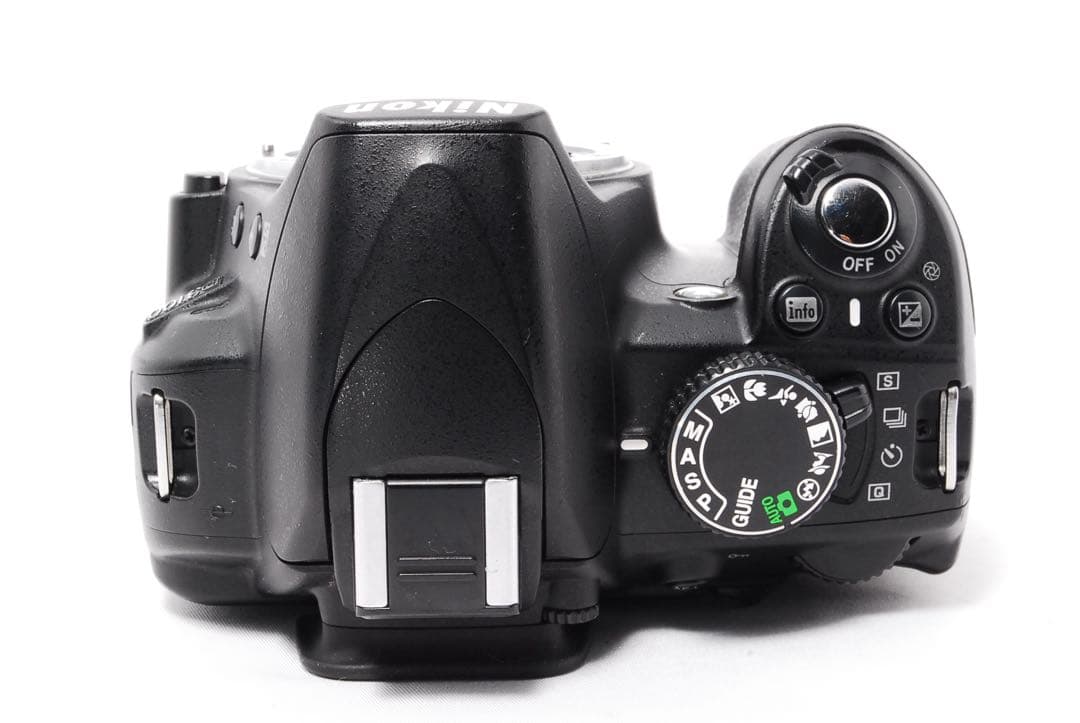 Nikon Digital Slr D3100 W