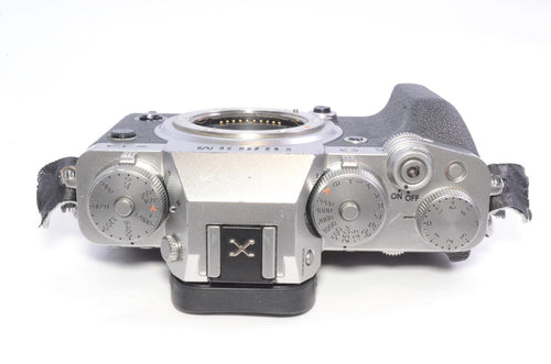Fujifilm Mirrorless Interchangeable Lips 3/24 14,000 X-T4 :8,876