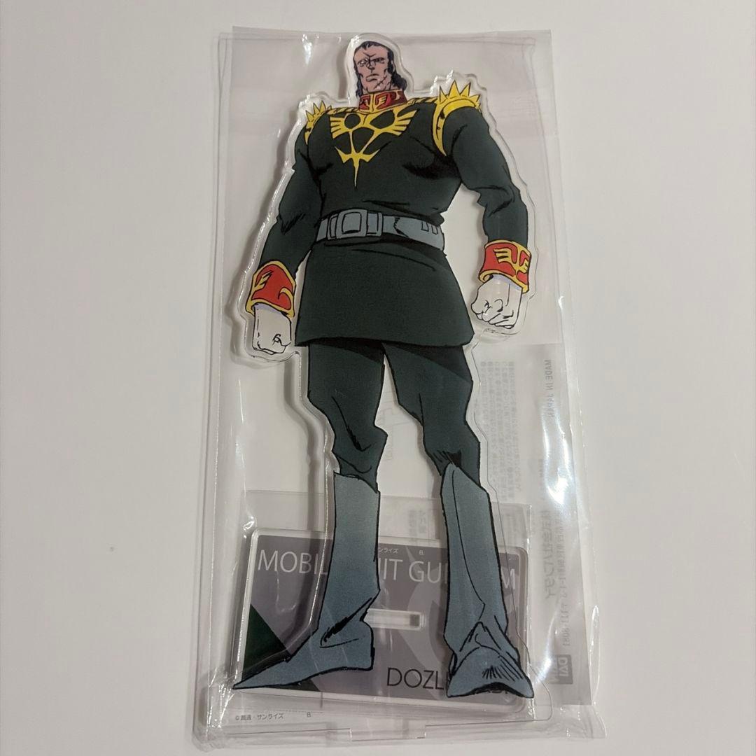 Acrylic Stands 5