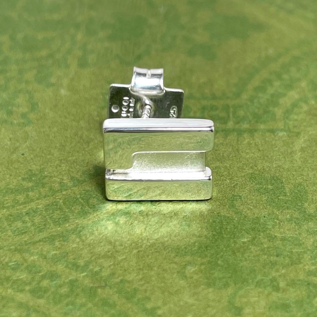 Gucci Earrings (For One Ear) G