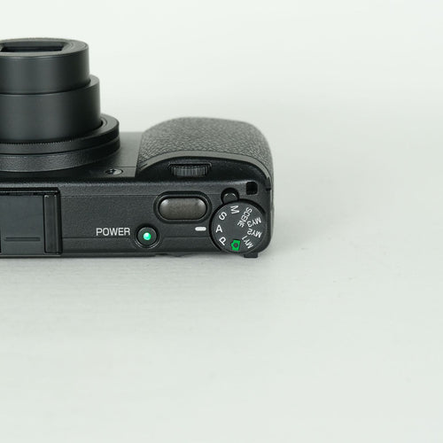 Ricoh Compact Digital Camera 1,522 Gr Iii