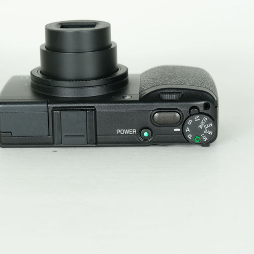 Ricoh Compact Digital Camera 1,522 Gr Iii
