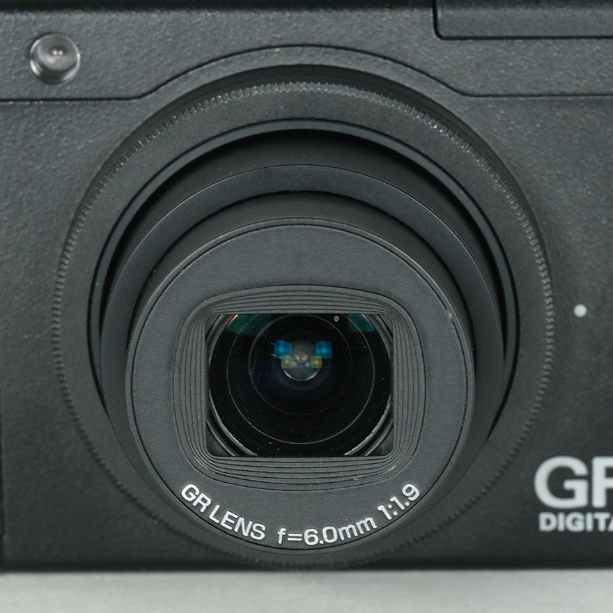 Ricoh Compact Digital Camera 1,522 Gr Iii