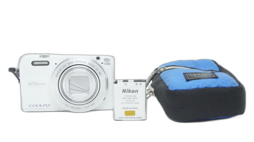 Compact Digital Camera D2136 Nikon Coolpix S7000