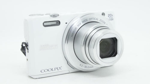 Compact Digital Camera D2136 Nikon Coolpix S7000