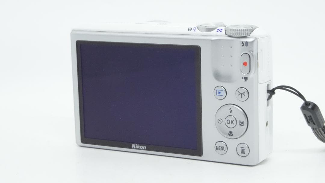 Compact Digital Camera D2136 Nikon Coolpix S7000