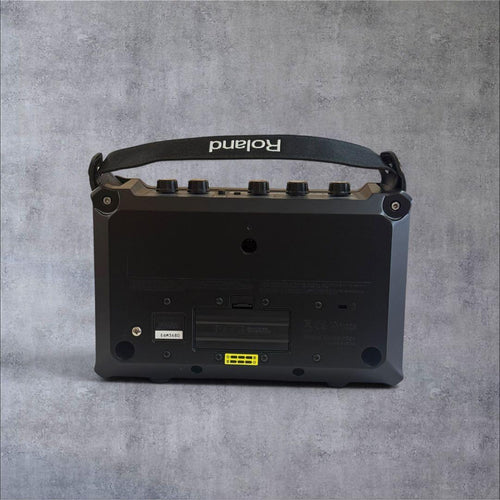 Roland Guitar Amplifiers Mobile Cube
