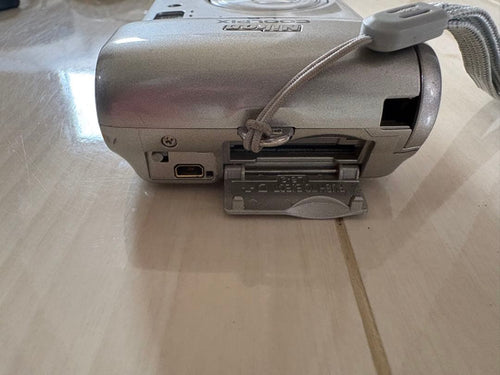 Nikon Compact Digital Cameras Coolpix L6
