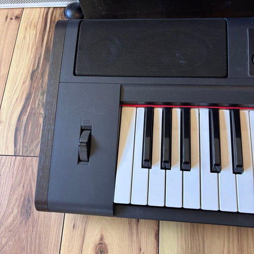Yamaha Keyboard Electronic Piano Np-V80 Piaggero