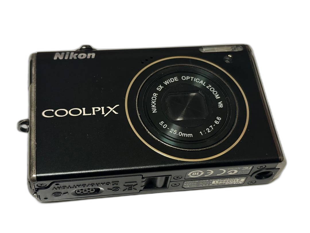 Nikon Compact Digital Camera Coolpix